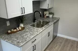 9918 N 95th Dr, Peoria, AZ 85345 - Photo 3