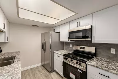 9918 N 95th Drive #B, Peoria, AZ 85345 - Photo 11