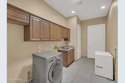 8031 W Morten Avenue, Glendale, AZ 85303 - Photo 35