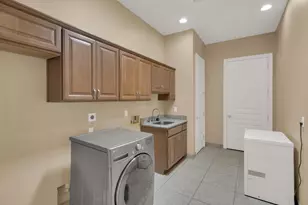 8031 W Morten Ave, Glendale, AZ 85303 - Photo 35