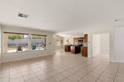 1723 E Blackhawk Drive E, Phoenix, AZ 85024 - Photo 3