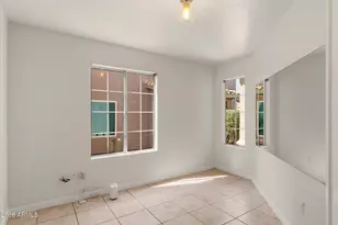 1723 E Blackhawk Dr E, Phoenix, AZ 85024 - Photo 9