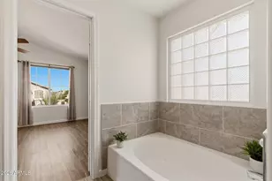 1723 E Blackhawk Dr E, Phoenix, AZ 85024 - Photo 19