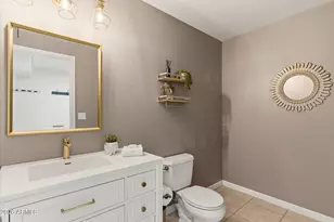 1723 E Blackhawk Dr E, Phoenix, AZ 85024 - Photo 11