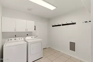 1723 E Blackhawk Dr E, Phoenix, AZ 85024 - Photo 11