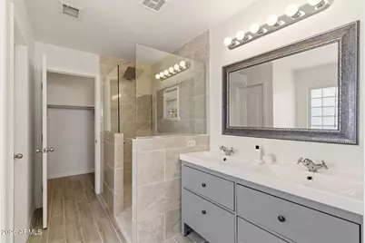 1723 E Blackhawk Drive E, Phoenix, AZ 85024 - Photo 17