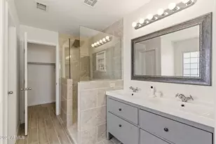 1723 E Blackhawk Dr E, Phoenix, AZ 85024 - Photo 17