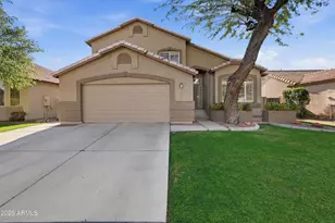 1571 S Monterey St, Gilbert, AZ 85233 - Photo 3