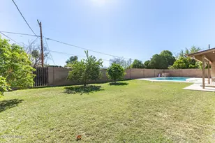 1319 W Lawrence Ln, Phoenix, AZ 85021 - Photo 27