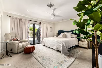 4330 E Turney Avenue, Phoenix, AZ 85018 - Photo 5