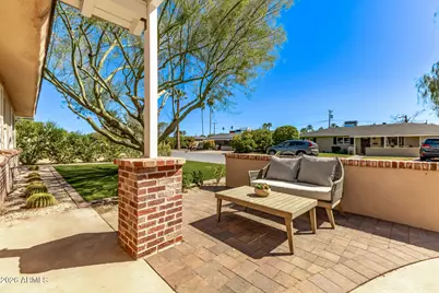 4330 E Turney Avenue, Phoenix, AZ 85018 - Photo 11