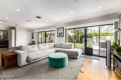 4330 E Turney Avenue, Phoenix, AZ 85018 - Photo 3