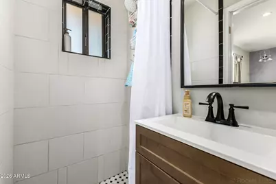 4330 E Turney Avenue, Phoenix, AZ 85018 - Photo 27