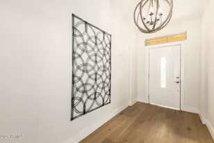 4956 E Clarendon Ave, Phoenix, AZ 85018 - Photo 5