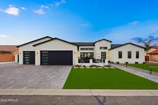 8924 W Patrick Ln, Peoria, AZ 85383 - Photo 5