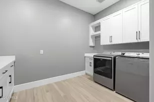 8924 W Patrick Ln, Peoria, AZ 85383 - Photo 45