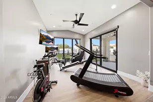 8924 W Patrick Ln, Peoria, AZ 85383 - Photo 27