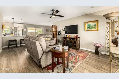 13815 N Cameo Drive, Sun City, AZ 85351 - Photo 9