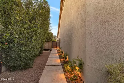 6437 E Winchcomb Drive, Scottsdale, AZ 85254 - Photo 37