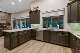 6437 E Winchcomb Dr, Scottsdale, AZ 85254 - Photo 11