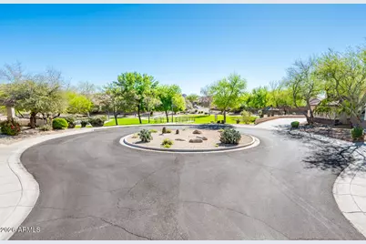 27522 N 24th Lane, Phoenix, AZ 85085 - Photo 47