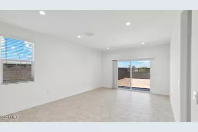 2069 W Sylvan Avenue, Apache Junction, AZ 85120 - Photo 9