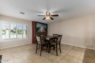 12122 S Tomi Dr, Phoenix, AZ 85044 - Photo 11