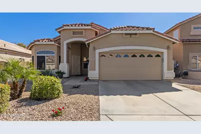 891 W Tremaine Avenue, Gilbert, AZ 85233 - Photo 1