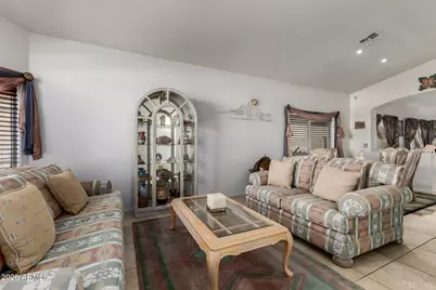 891 W Tremaine Avenue, Gilbert, AZ 85233 - Photo 9