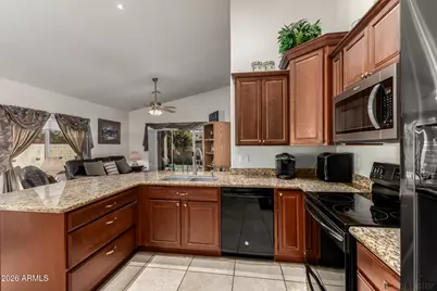 891 W Tremaine Avenue, Gilbert, AZ 85233 - Photo 23