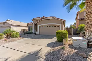 891 W Tremaine Ave, Gilbert, AZ 85233 - Photo 5