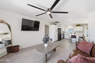 2109 W Oraibi Dr, Phoenix, AZ 85027 - Photo 7