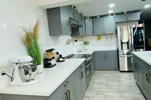 3938 W Lynne Ln, Phoenix, AZ 85041 - Photo 7