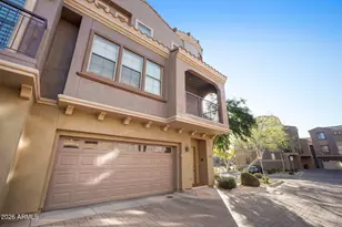 3935 E Rough Rider Rd, Phoenix, AZ 85050 - Photo 33