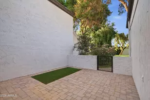 7527 E Pleasant Run, Scottsdale, AZ 85258 - Photo 11