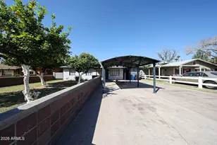 2816 N 33rd Pl, Phoenix, AZ 85008 - Photo 1