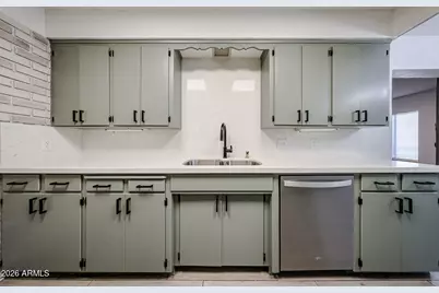 2816 N 33rd Place, Phoenix, AZ 85008 - Photo 13