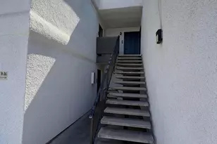 302 E Monte Vista Rd, Phoenix, AZ 85004 - Photo 1