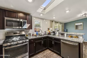 42027 N 3rd St, Phoenix, AZ 85086 - Photo 9