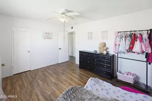 9521 N 43rd Dr, Glendale, AZ 85302 - Photo 17