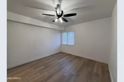 302 E Monte Vista Road #Apt A17, Phoenix, AZ 85004 - Photo 13