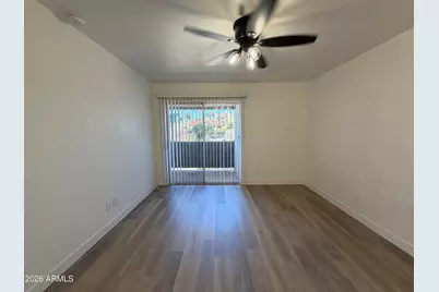 302 E Monte Vista Road #Apt A17, Phoenix, AZ 85004 - Photo 5