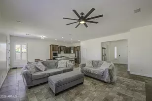 128 E Caribbean Dr, Casa Grande, AZ 85122 - Photo 7