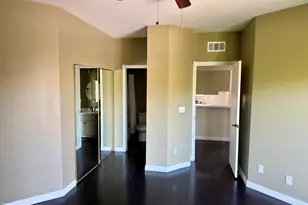 1352 E Highland Ave, Phoenix, AZ 85014 - Photo 17