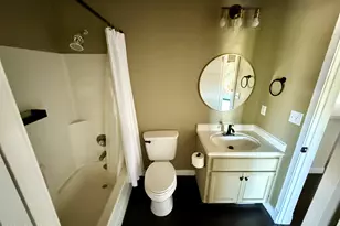 1352 E Highland Ave, Phoenix, AZ 85014 - Photo 29