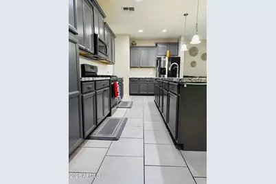 11562 W Levi Drive, Avondale, AZ 85323 - Photo 7