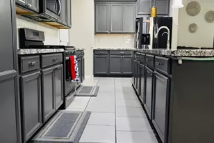 11562 W Levi Dr, Avondale, AZ 85323 - Photo 7