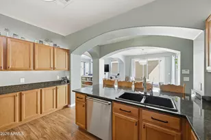 838 S Huish Dr, Gilbert, AZ 85296 - Photo 9