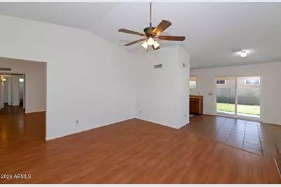 10107 W Meadowbrook Avenue, Phoenix, AZ 85037 - Photo 11