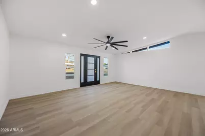 1246 E Winter Drive, Phoenix, AZ 85020 - Photo 9